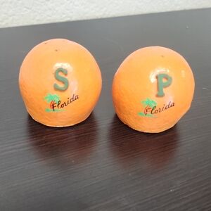 Vintage Salt & Pepper Shakers Collectible Florida Souvenir Realistic Oranges